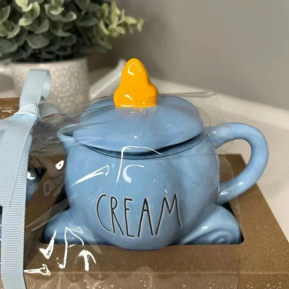 Rae Dunn X Disney Cinderella Cream and Sugar Ceramic Dishes - Picture 4 of 12